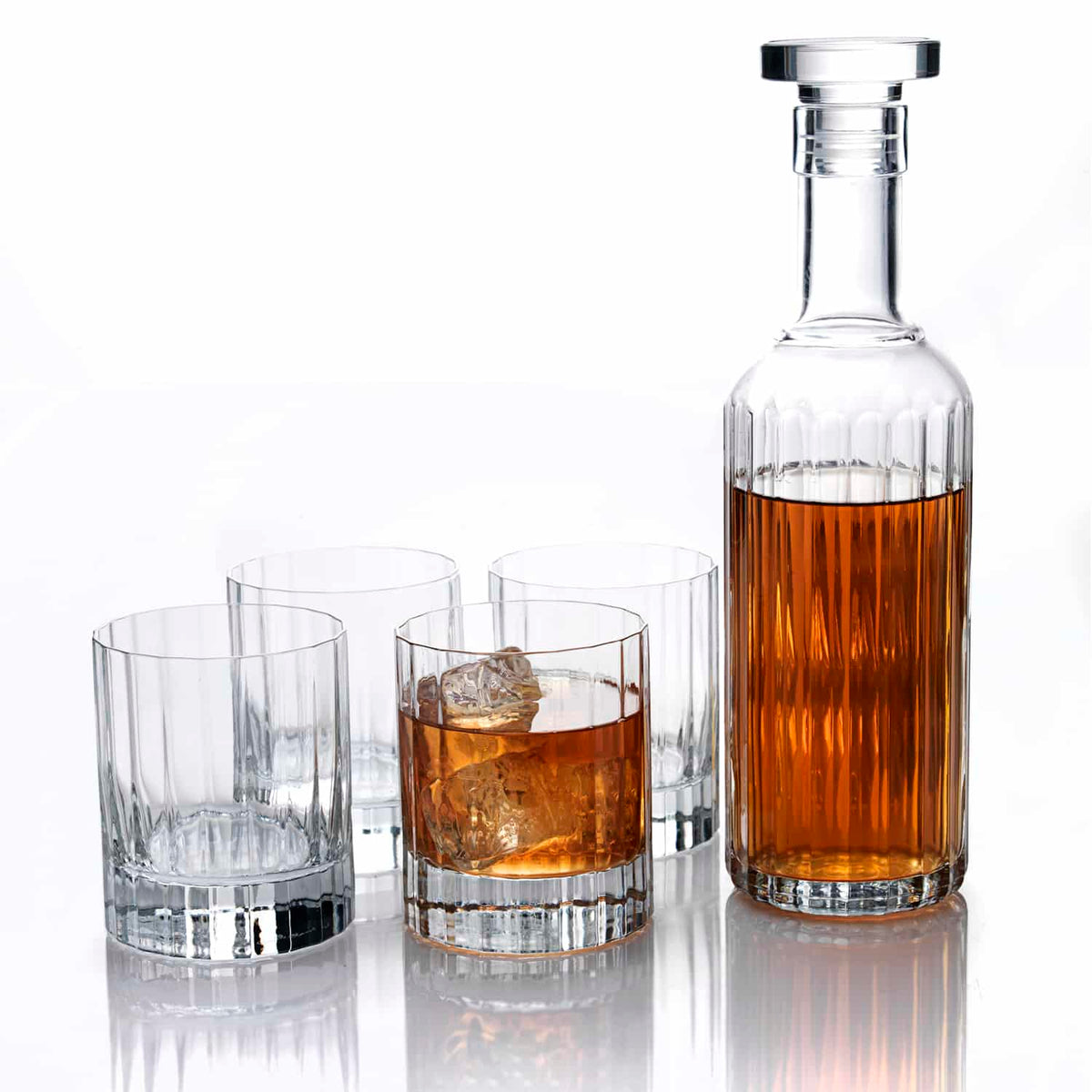 Luigi Bormioli Bach Whiskey Karaf 70 Cl - 4X Tumbler D.O.F. 33,5 Cl - 5 Stuks - Glazen.nl